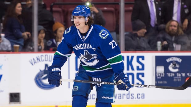 canucks-sign-ben-hutton-extension.jpg